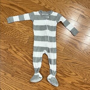 3/$15 Burt’s bees footed pajama